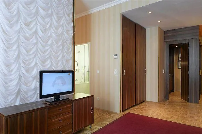 Living An Der Oper Hotel Wien