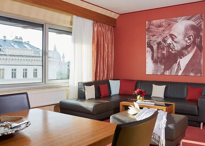 Living An Der Oper Hotel