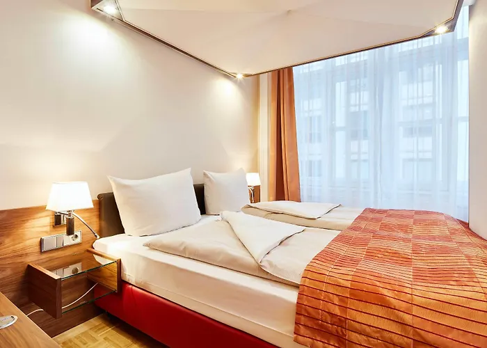 Living An Der Oper Hotel