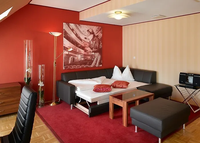 Living An Der Oper Hotel
