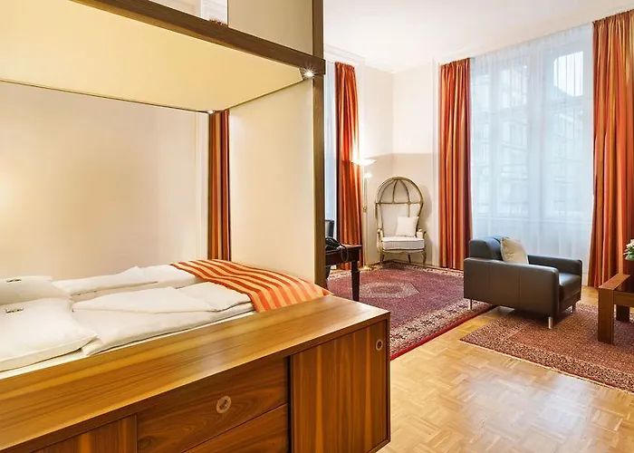 Hotel Living An Der Oper 4*
